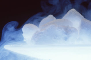 Сублимация и применение сухого льда